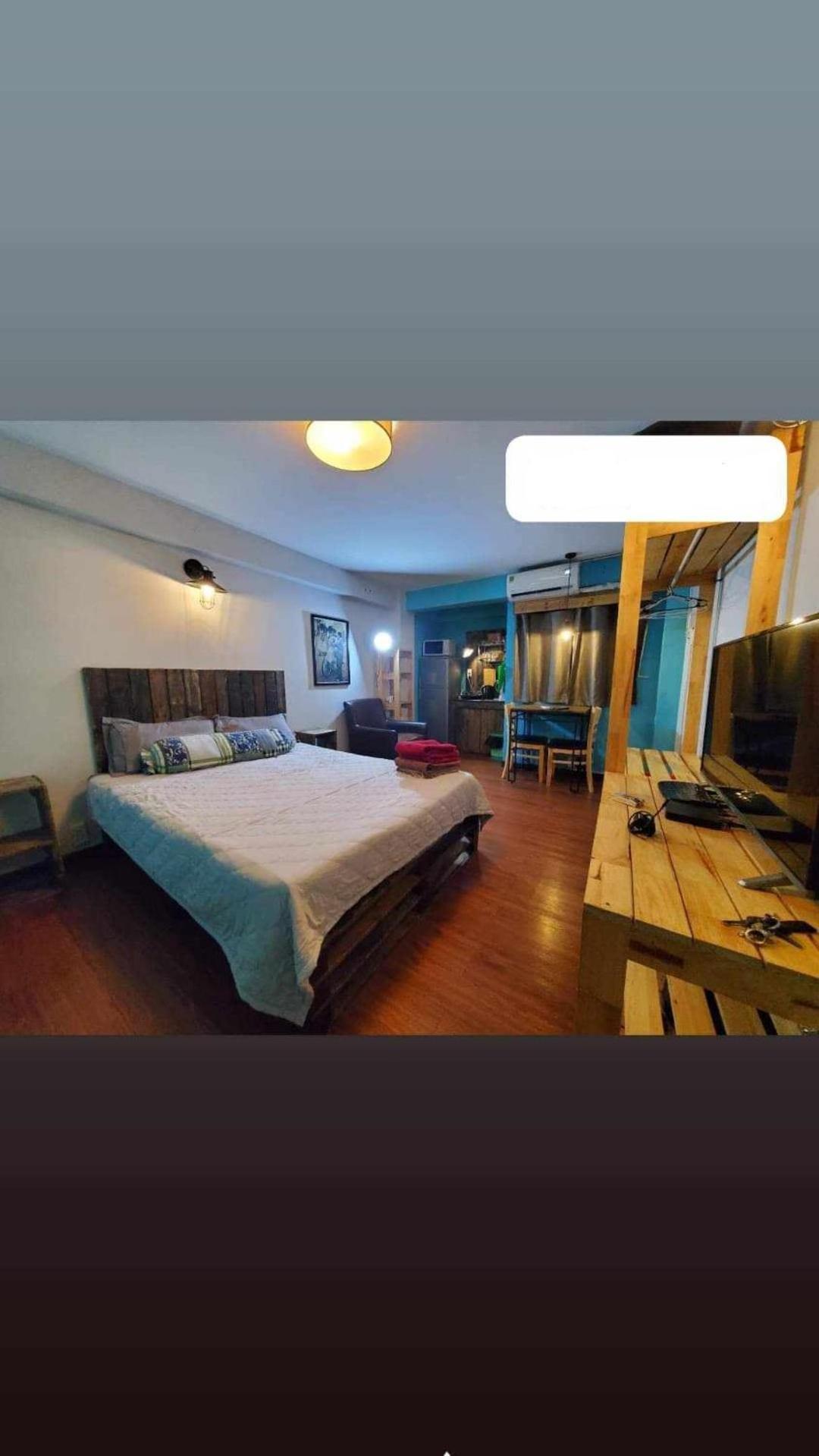 Deluxe Dakao D1 * TP. Hồ Chí Minh