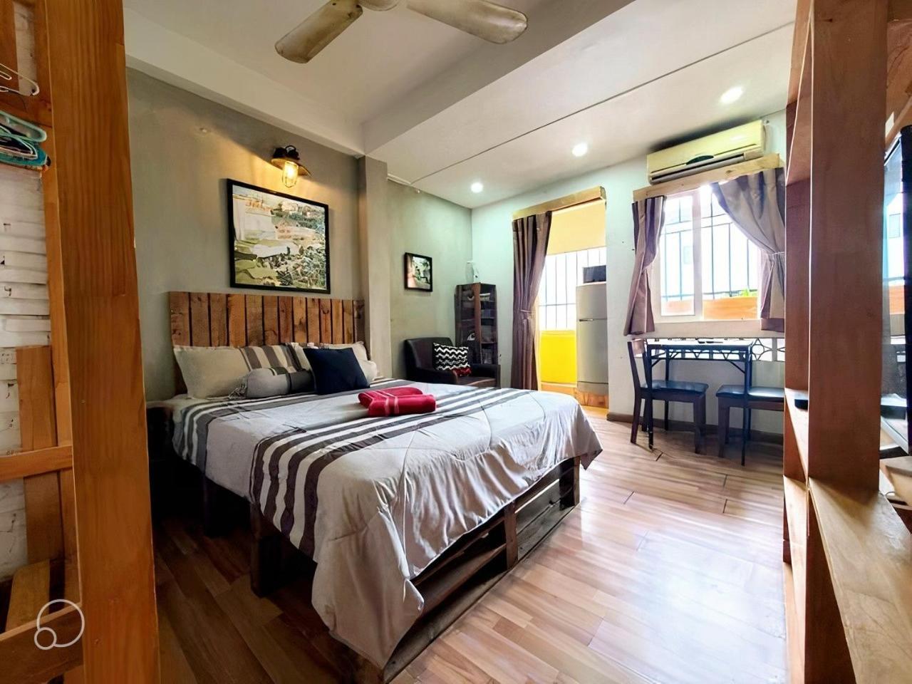Deluxe Dakao D1 * TP. Hồ Chí Minh